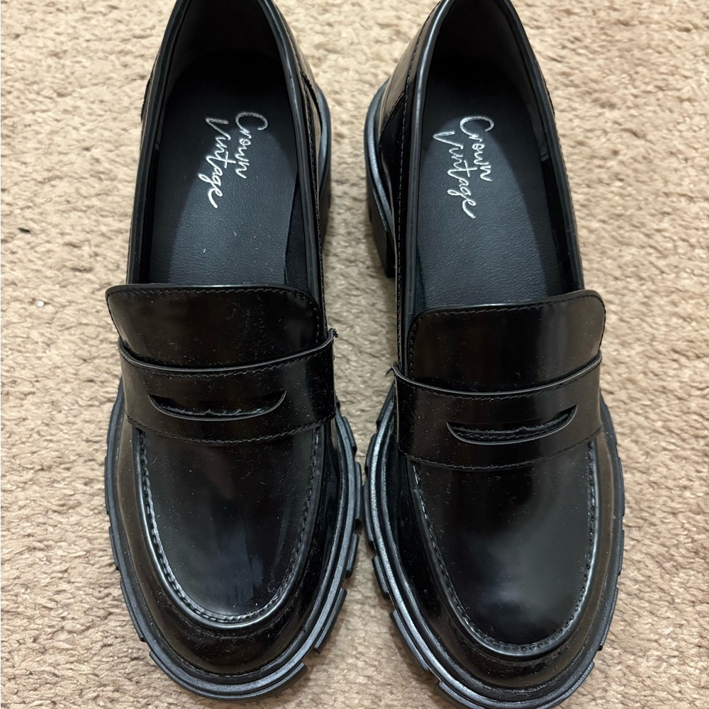 Crown Vintage Glossy Women's chunky loafers